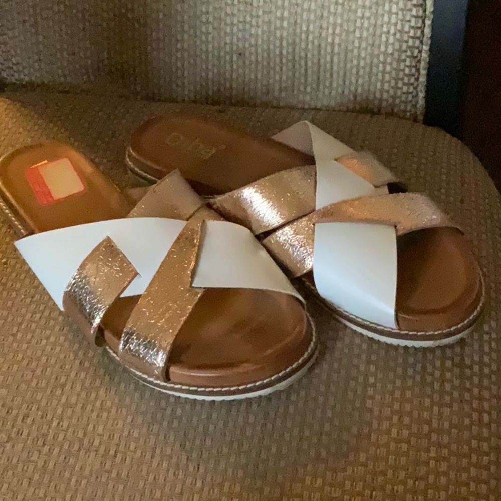 Sandals - Picture 2 of 4